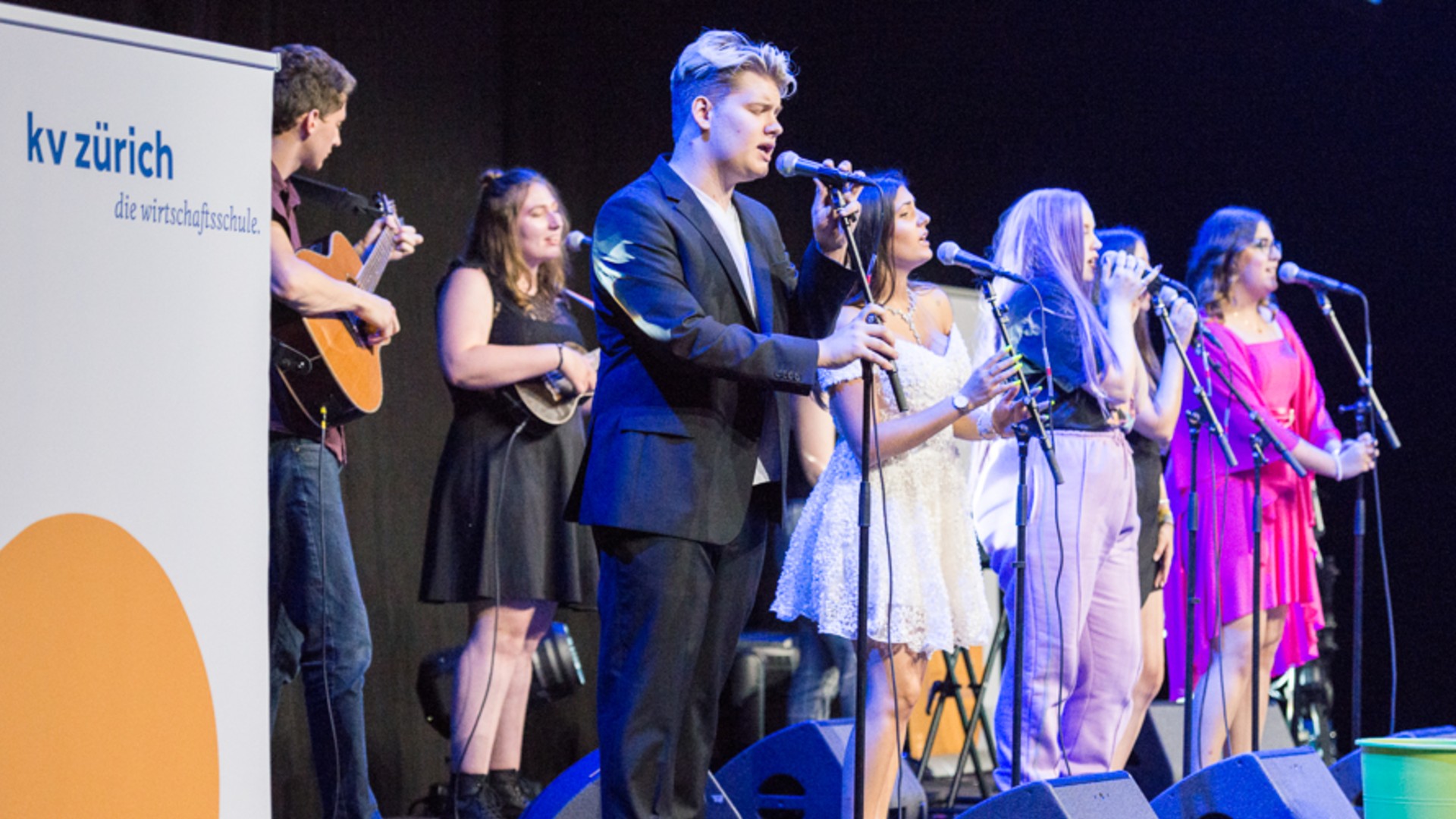 Schülerband am Singen 2019